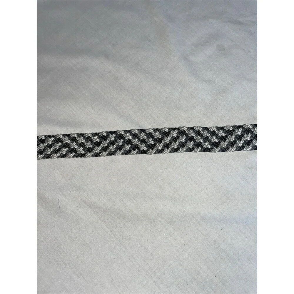 Under Armour Stretchy Belt Men’s Size 45” Gray White Fabric Adjustable Buckle